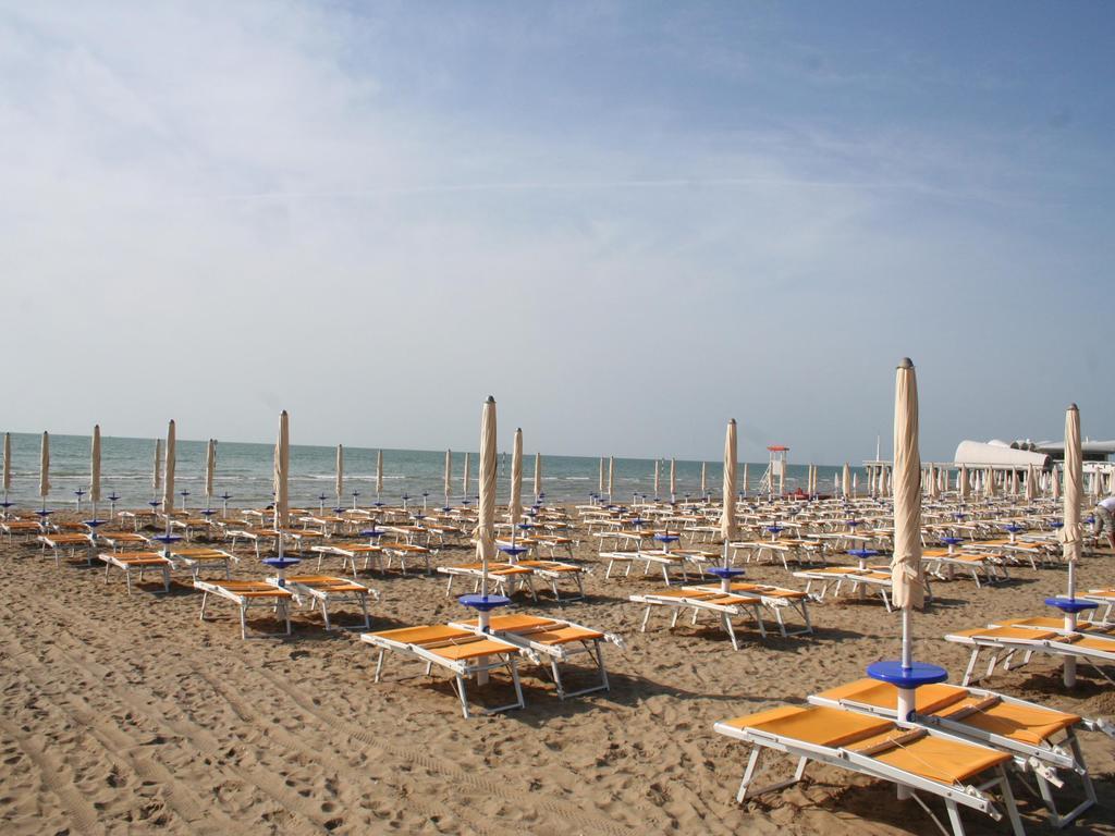 Patrizia Apartment Lignano Sabbiadoro Exterior photo