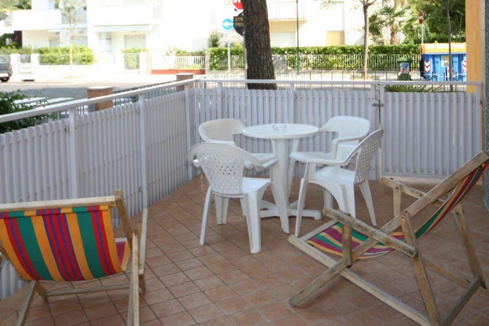 Patrizia Apartment Lignano Sabbiadoro Exterior photo